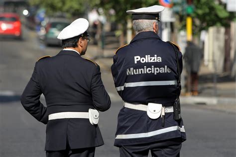 Polizia Locale .